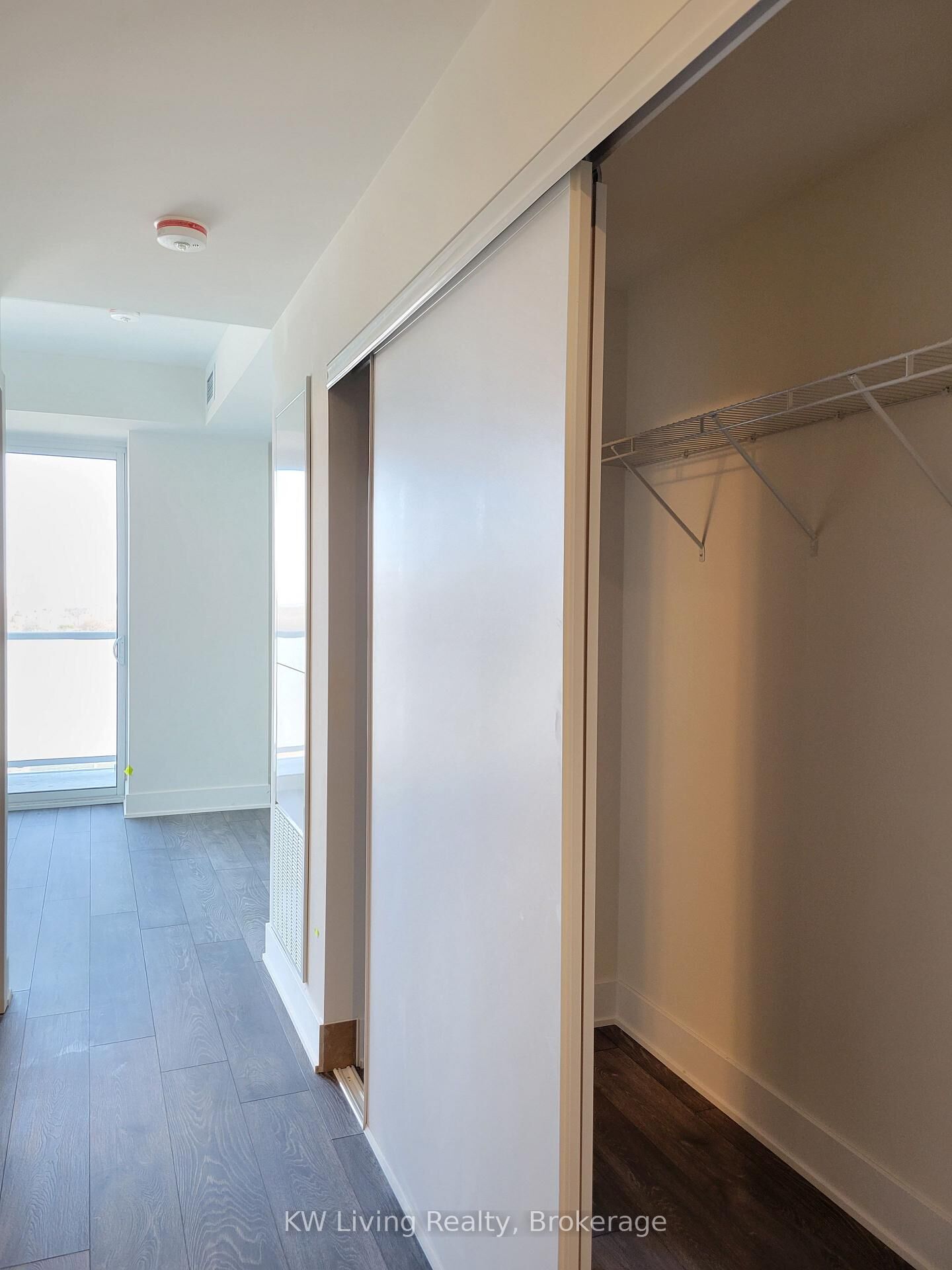 Property Photo: 188 Fairview Mall Drive 1105 ON M2J 0H7