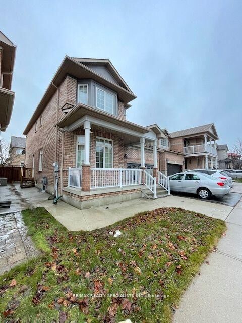 Property Photo: 5442 Tasha Drive Upper ON L5M 6N5