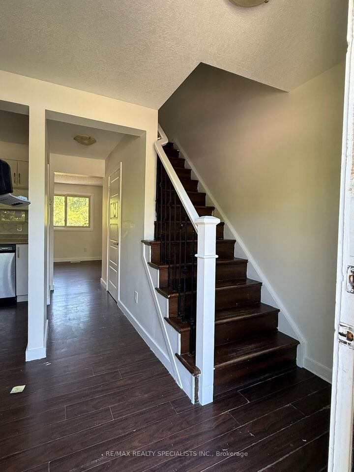 Property Photo: 15 Scenic Drive 9 ON N2A 2P5