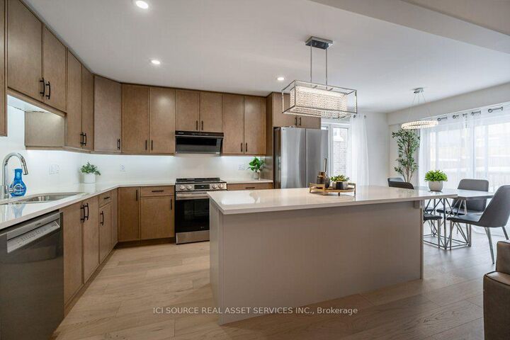 Property Photo: 212 O'Neil Street ON K9K 0H5