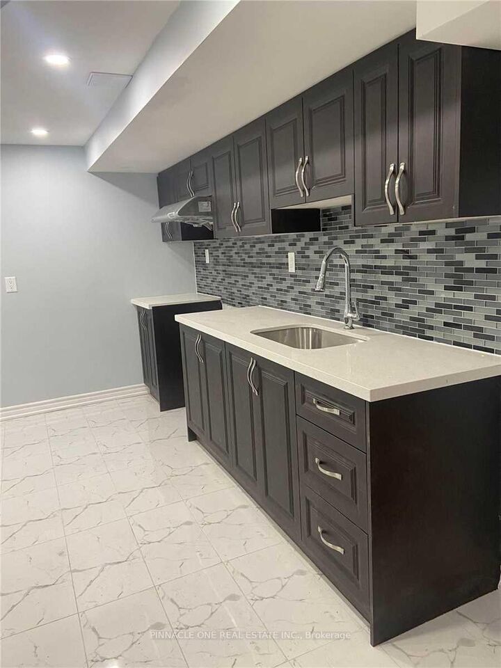 Property Photo:  21 Good Road  ON M1C 3W8 