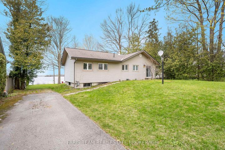 Property Photo: 5240 Prospect Avenue ON L3V 0Z1