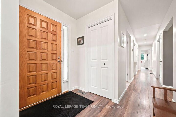 Property Photo: 438 Raglan Street N ON K7V 1P5