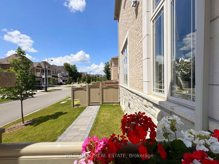 Property Photo:  82 Madoc Place Basement  ON L4H 3W3 
