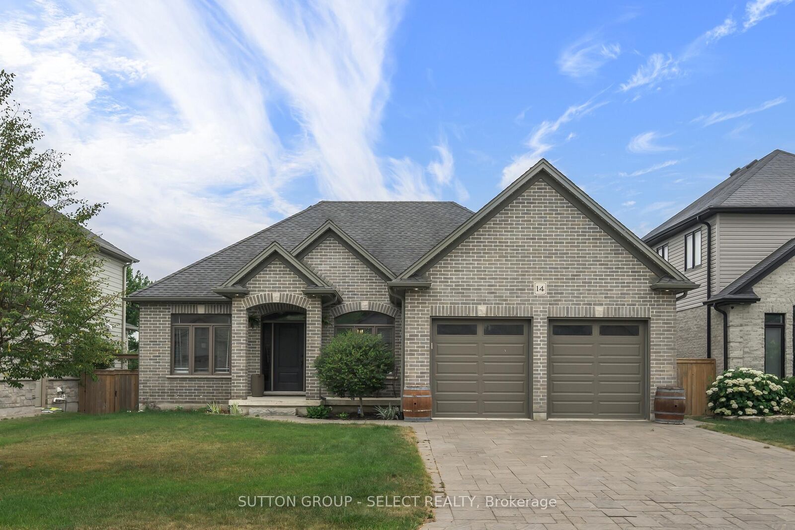 Property Photo:  14 Mayapple Crescent  ON N0M 2A0 