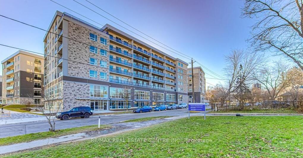 Property Photo:  275 Larch Street 301B  ON N2L 3R2 