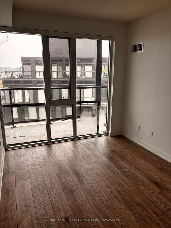 Property Photo: 3200 Dakota Common 9 ON L7M 2A8