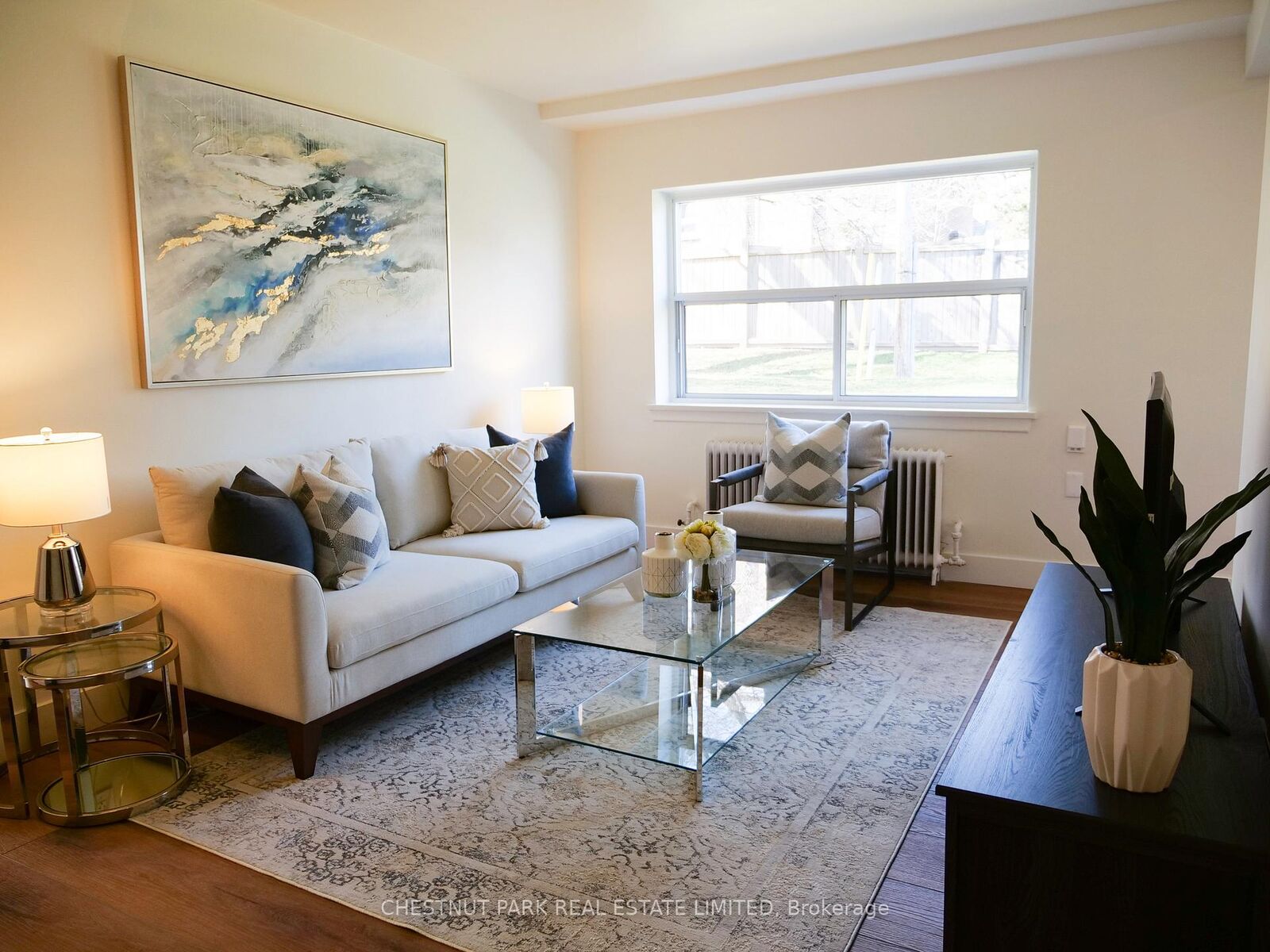 Property Photo: 6 Wingreen Court 3 ON M3B 1B9