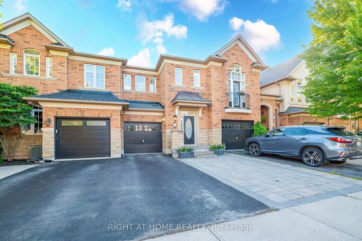 Property Photo: 346 Creek Path Avenue ON L6L 6X1