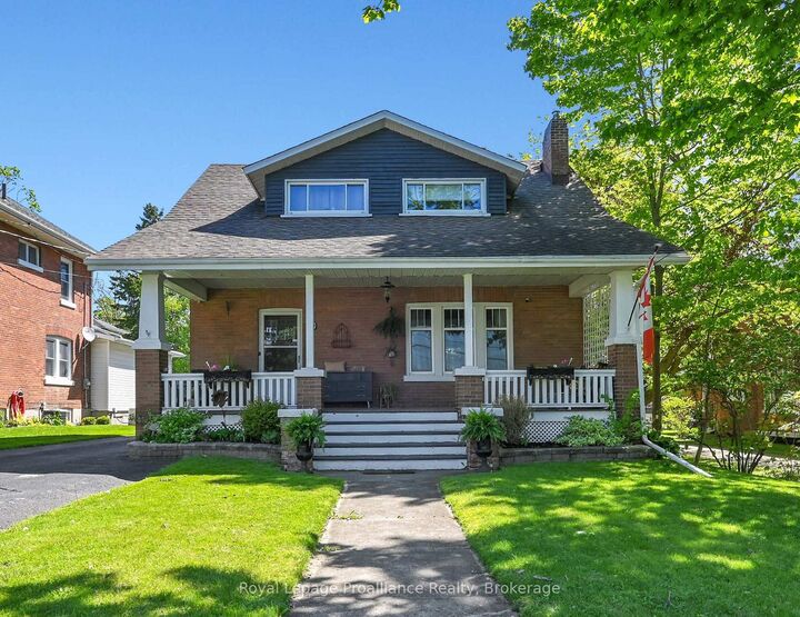 Property Photo:  29 Division Street  ON K0K 1S0 