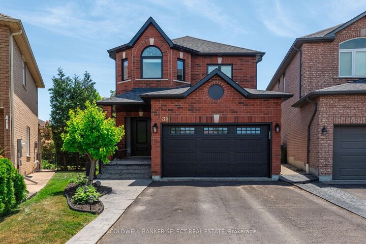 32 Coolspring Crescent — photo 1