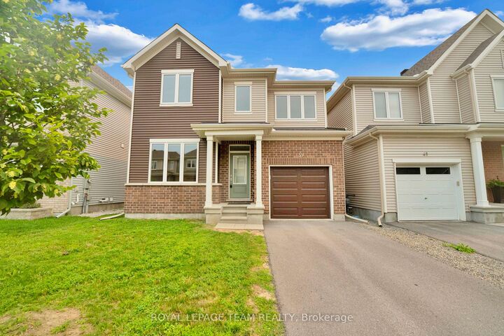 59 Moonbeam Street — photo 1
