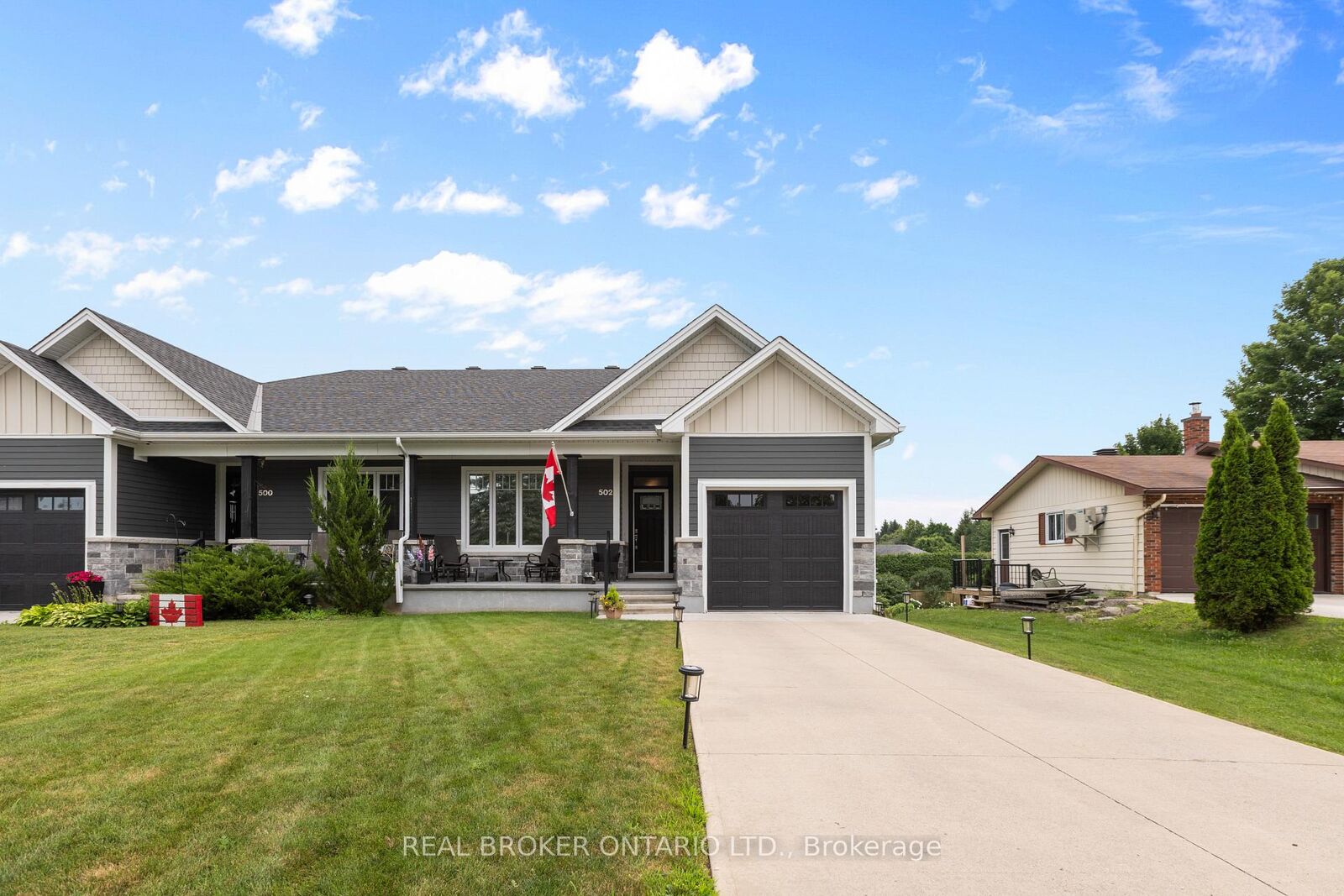 Property Photo: 502 Clothier Street W ON K0G 1J0