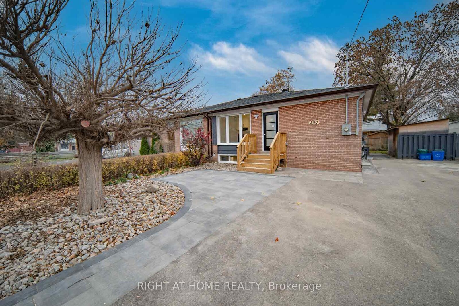 Property Photo: 250 Beechy Drive Main ON L4C 2X7