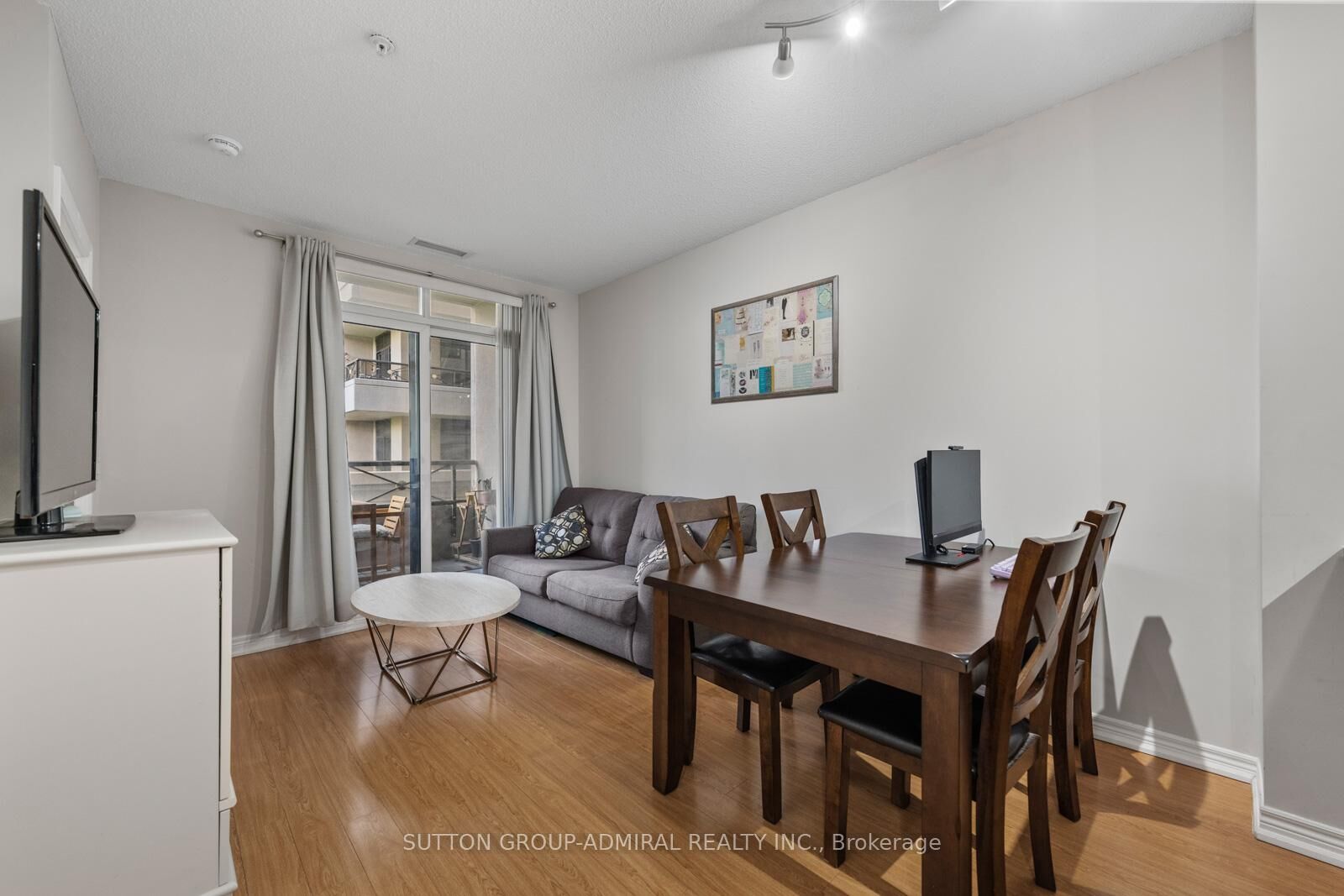 Property Photo: 9255 Jane Street 215 ON L6A 0K1