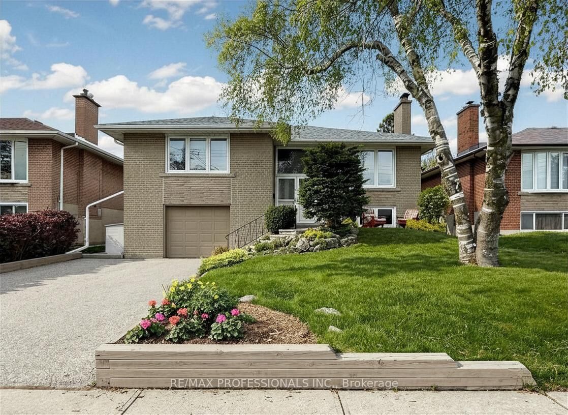 Property Photo:  24 Breadner Drive  ON M9R 3M4 