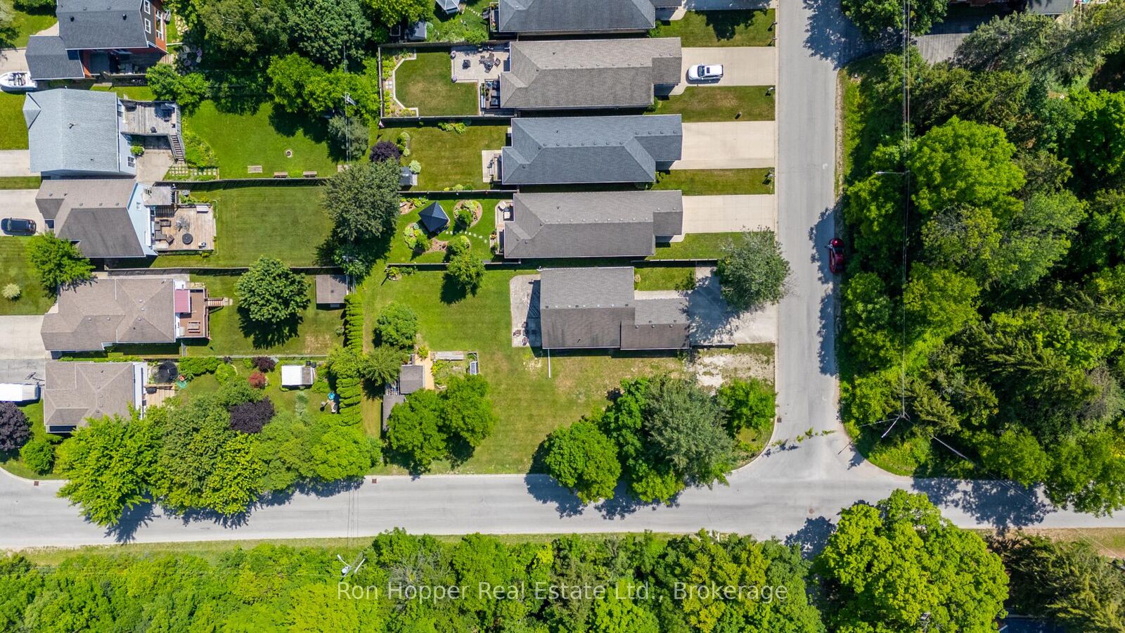 Property Photo:  1895 8th Avenue W  ON N4K 0A7 