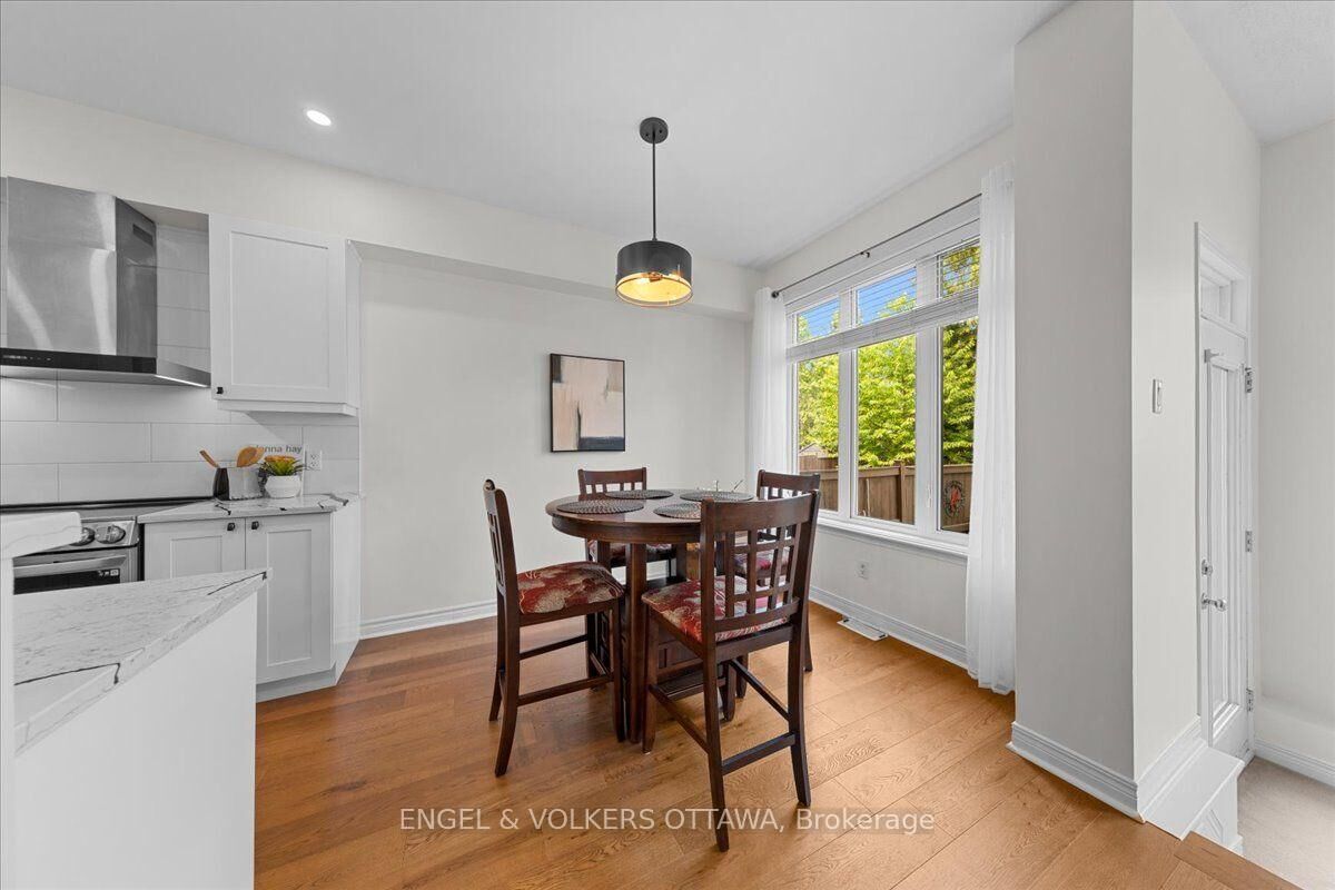 Property Photo:  173 Hornchurch Lane  ON K2J 0J9 
