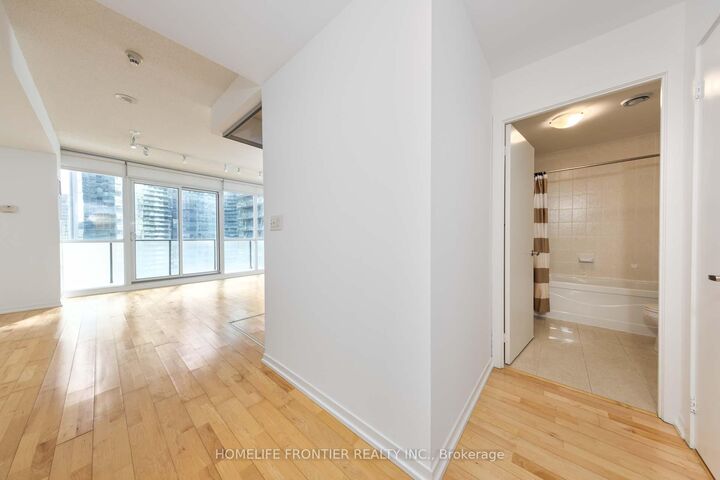 Property Photo:  65 Bremner Boulevard 2111  ON M5J 0A7 
