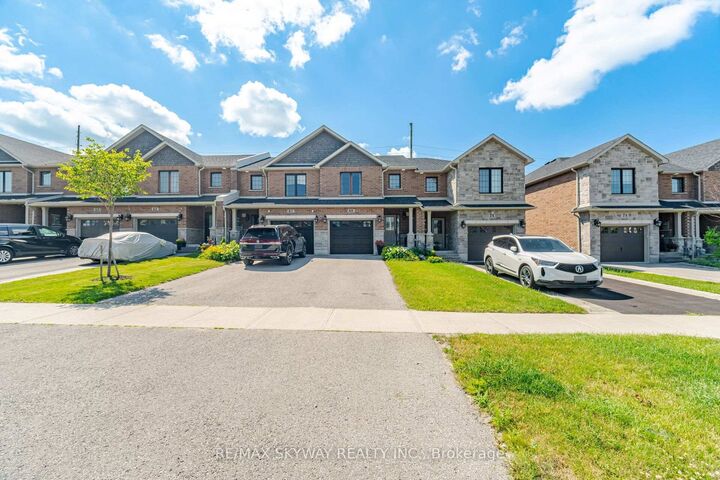 Property Photo:  69 Nathan Crescent  ON L4N 0S5 