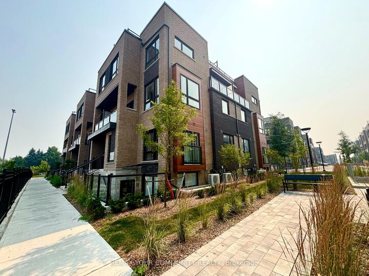 Property Photo: 2-20 Lytham Green Circle 191 ON L3Y 0H3