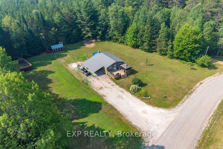 Property Photo:  557 Pine Street  ON K0J 2R0 