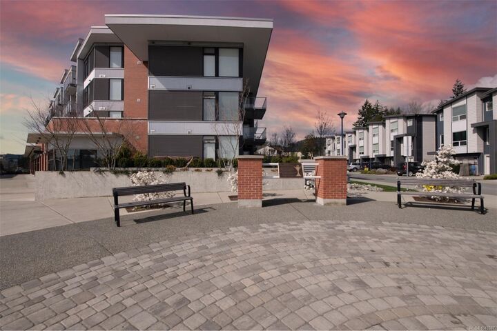 Property Photo: 950 Whirlaway Cres #318 BC V9B 0Y3