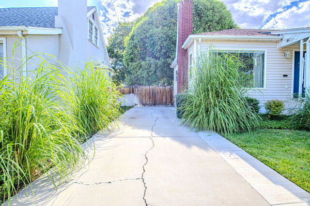 Property Photo: 673 N 200 E UT 84501