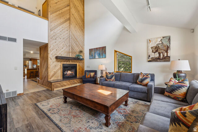 Property Photo: 1450 Deer Valley Dr N UT 84060