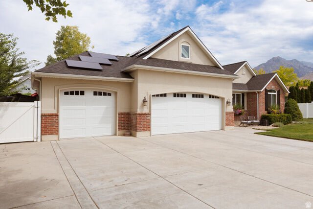Property Photo:  4564 W Windsor Cir  UT 84062 