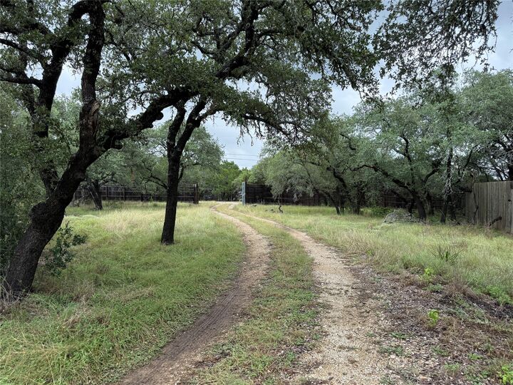 Property Photo: 500 Ridge Oak Drive TX 78676