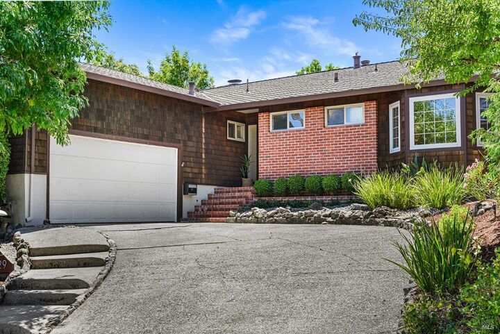 Property Photo: 29 Ridgewood Drive CA 94901