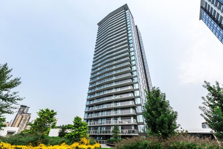 318 Alderson Avenue 1305 — photo 1