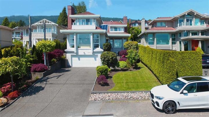 Property Photo: 2273 Mathers Avenue BC V7V 2H4