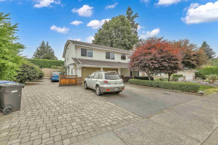 33234 Meadowlands Avenue — photo 1