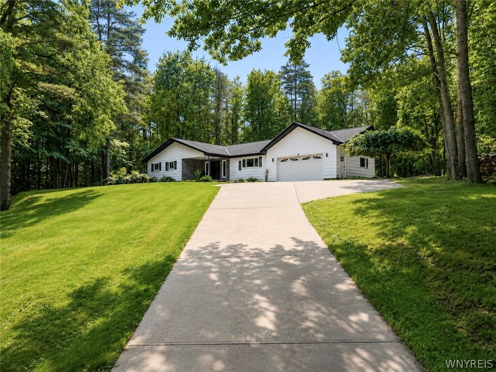 Property Photo: 4137 Chapel Hill Road NY 14706
