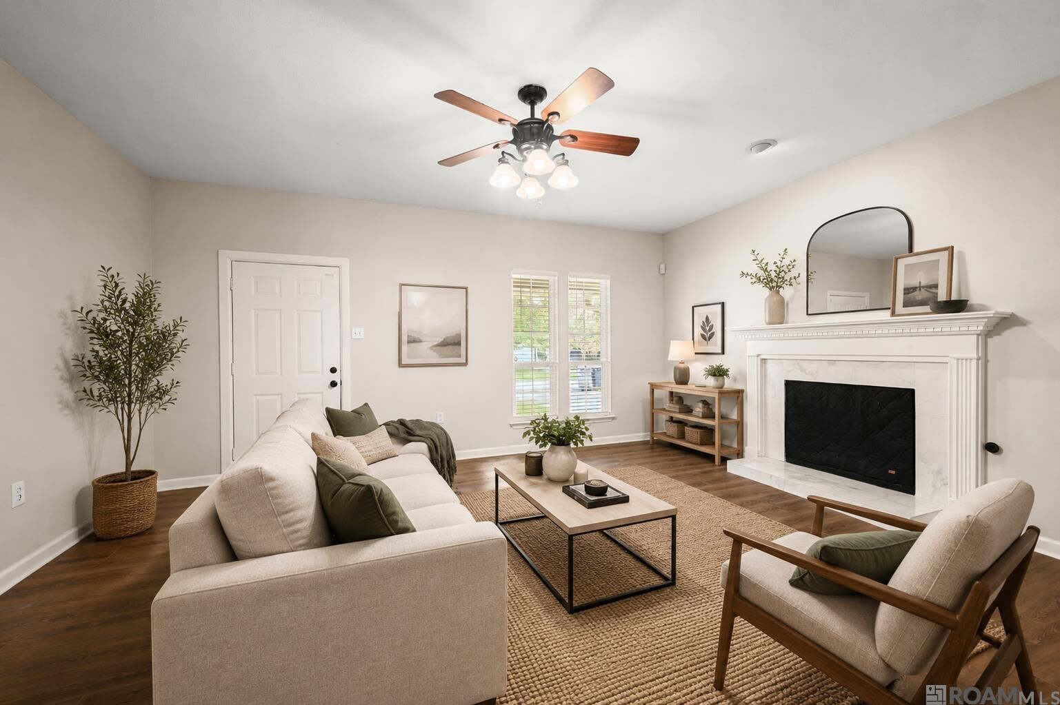 Property Photo: 13133 Country Park Ave LA 70816