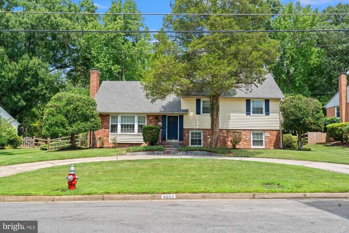 Property Photo:  8403 W Boulevard Drive  VA 22308 