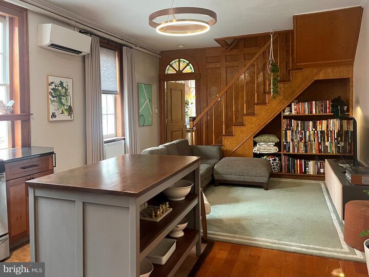 Property Photo: 1215 Spruce Street 302 PA 19107