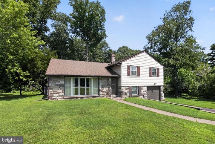 Property Photo: 615 Hoyt Road PA 19006