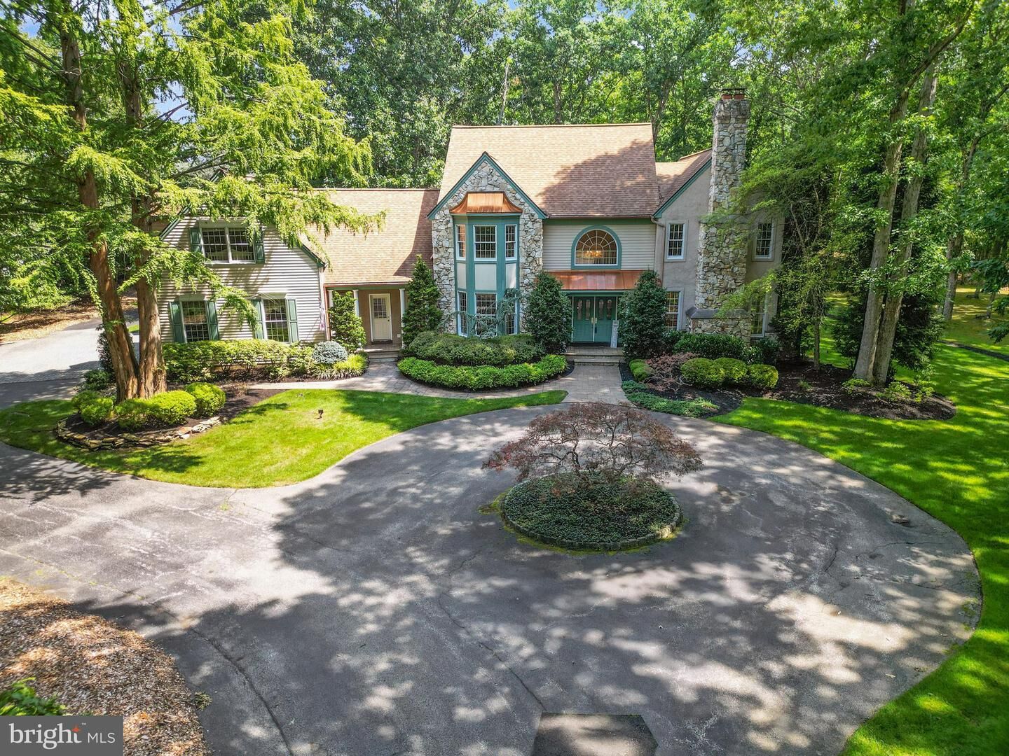 Property Photo: 18 Stony Creek Court NJ 08088