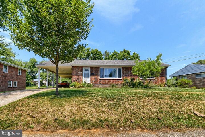 Property Photo:  4112 Rosemont Avenue  PA 17011 