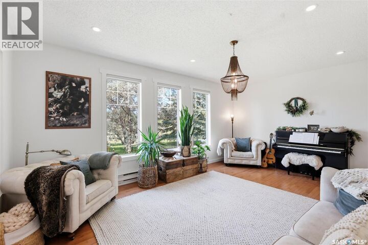 Property Photo: 43 Beaver Ridge Road SK S7K 2G8