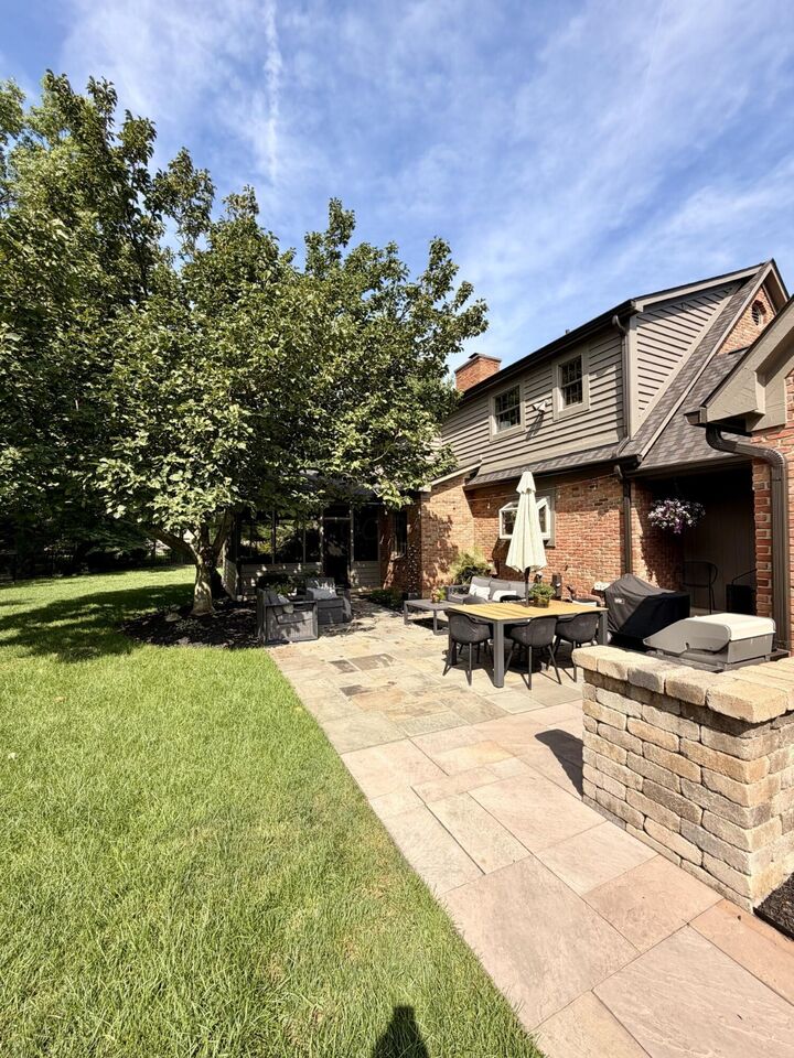 Property Photo: 6075 Whittingham Drive OH 43017