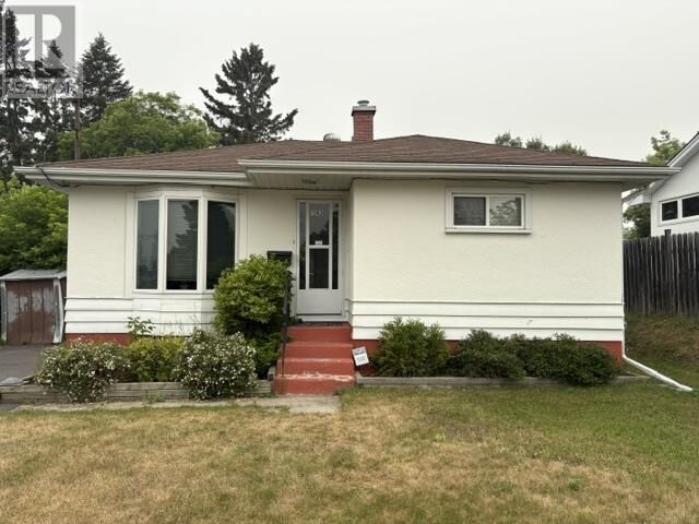 Property Photo: 143 Matthews Street ON P7A 3K8