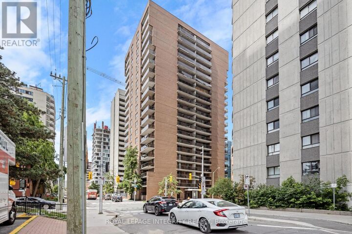 Property Photo: 475 Laurier Avenue West 2001 ON K1R 7X1