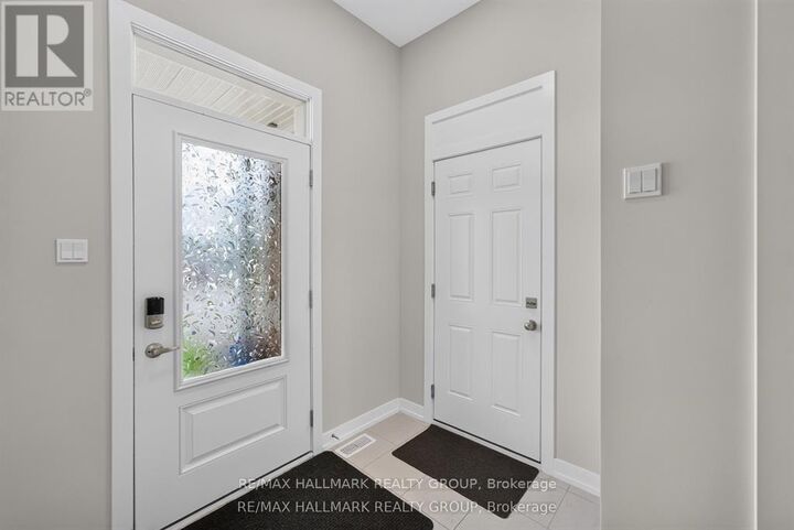 Property Photo: 627 Alopex Row ON K0A 2Z0