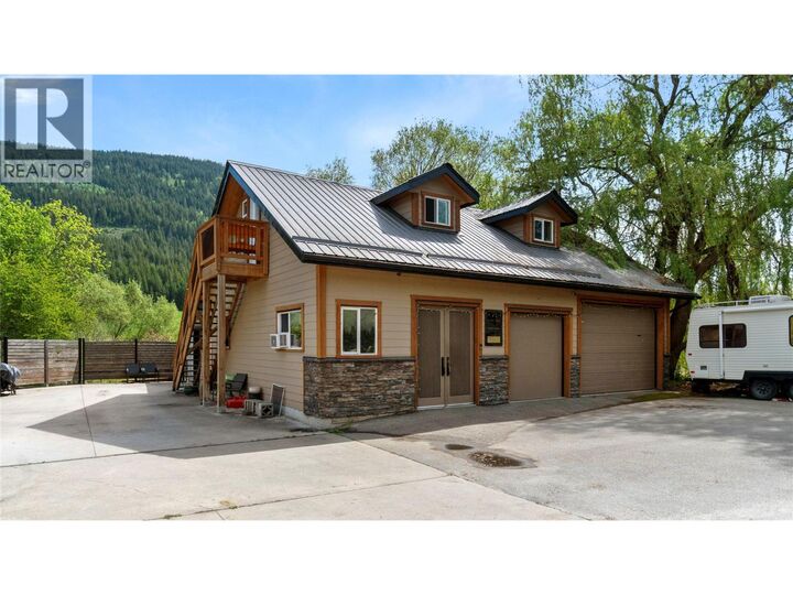 Property Photo: 3960 50 Street Northeast BC V1E 1Y5