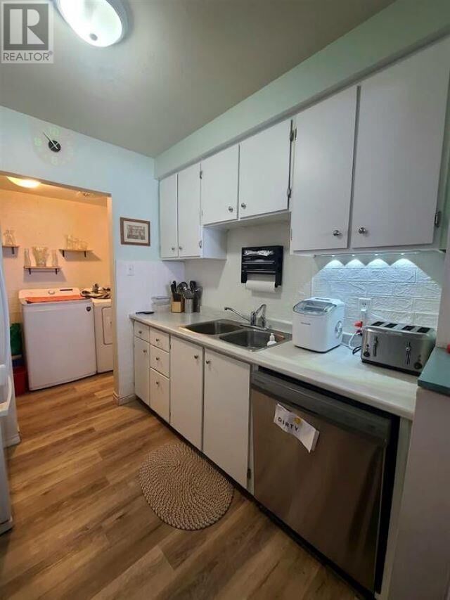 Property Photo:  8 Capital Pl  ON P5A 2P8 