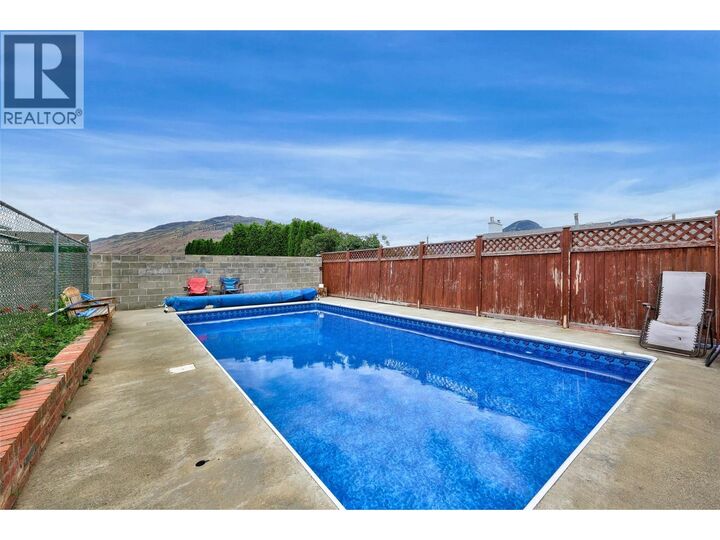 Property Photo: 1754 Sheridan Drive BC V2B 6A9
